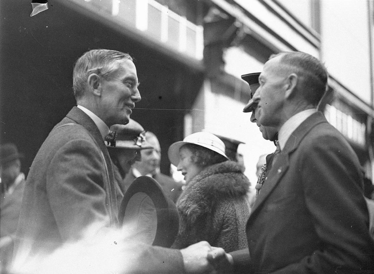 Governor Game farewelled on the wharf by a VIP (1925–57)