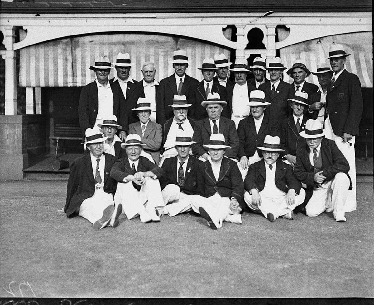 Group of twenty visitors Country Bowls Week (1935)