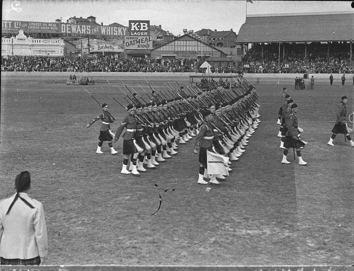 Highland gathering Scottish Regiment (1935)