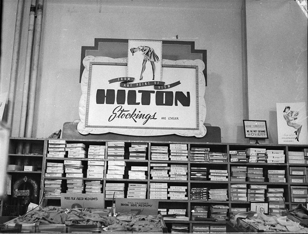Hilton hosiery display (1948)