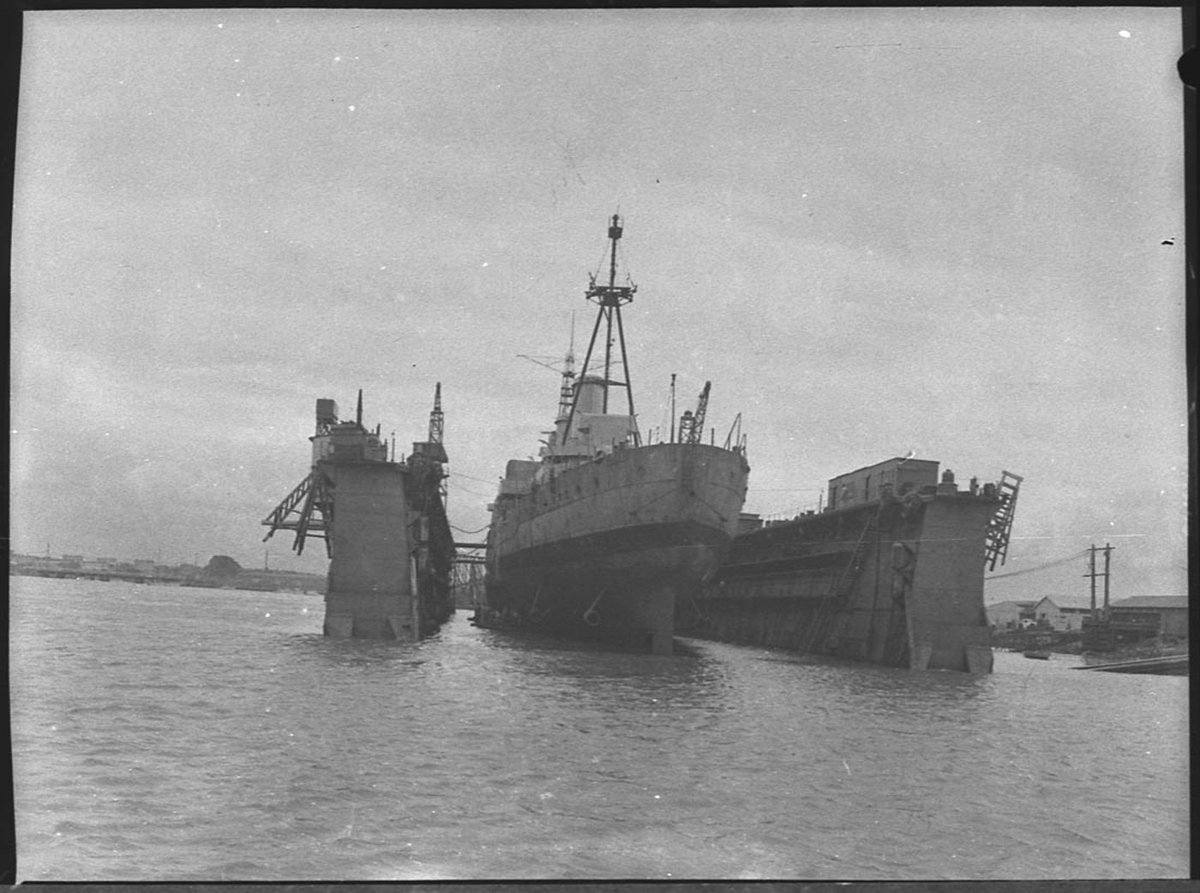 HMAS Hobart in dock (1955)