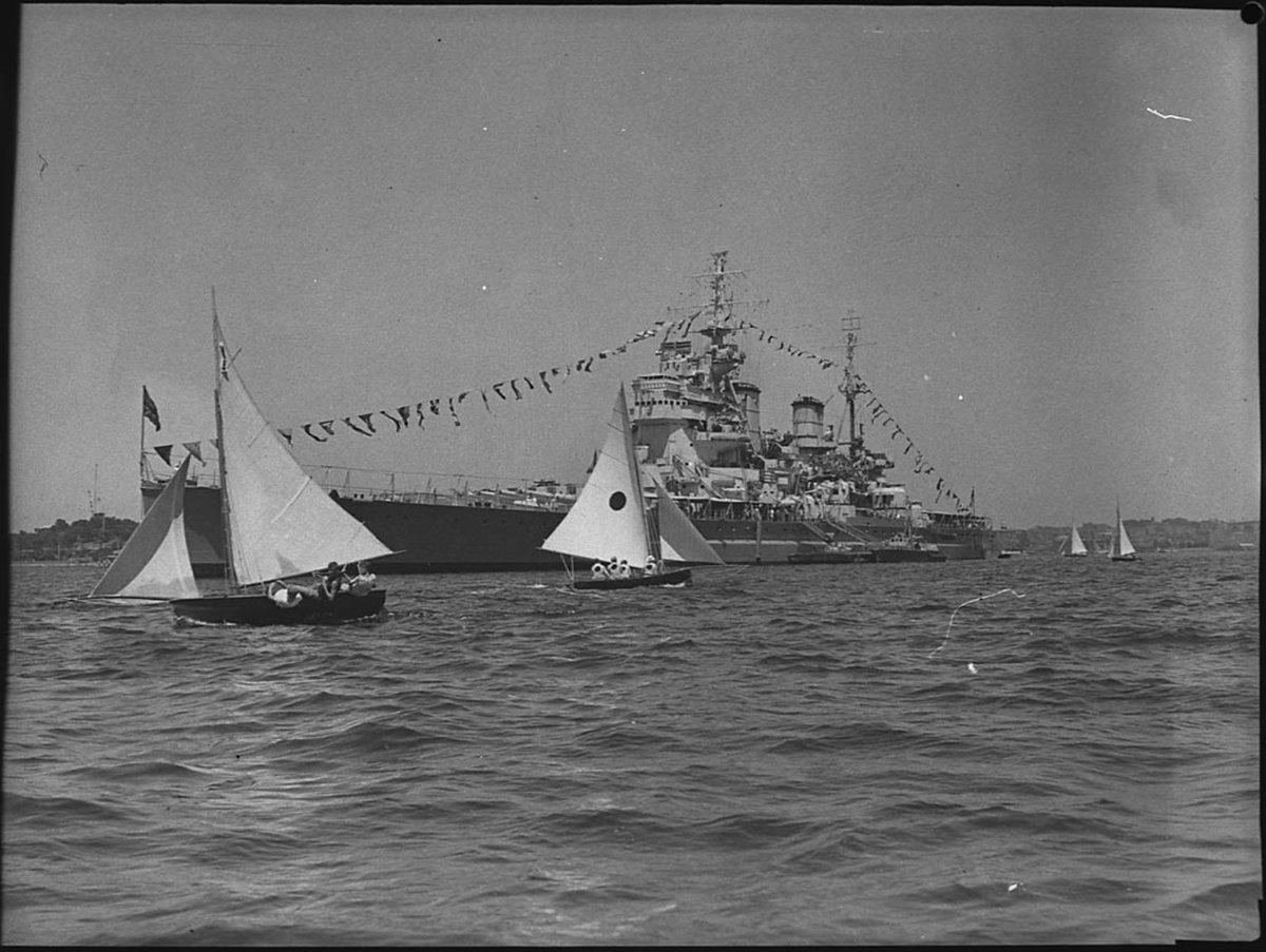 HMS Anson Anniversary Day regatta (1946)