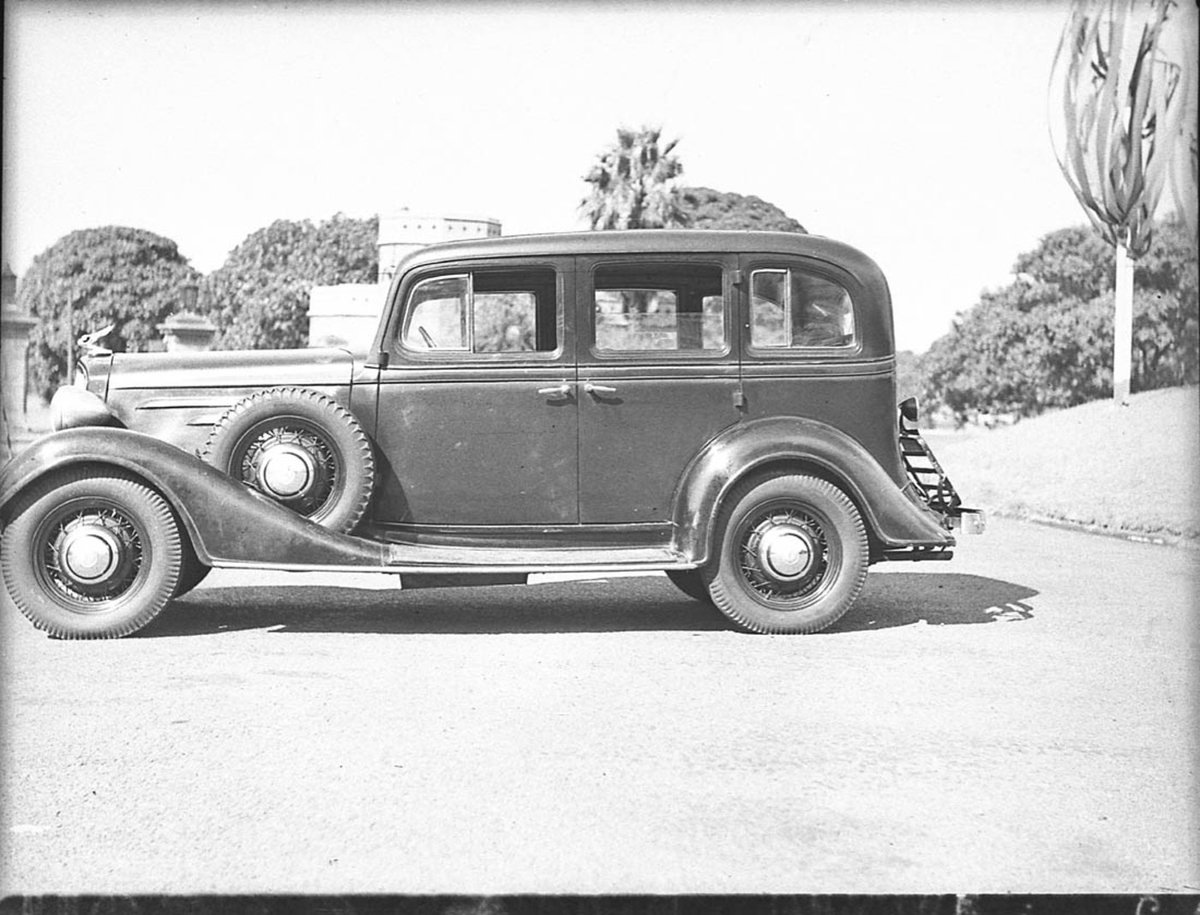 Humber sedan taken for Liberty Motors (1938)