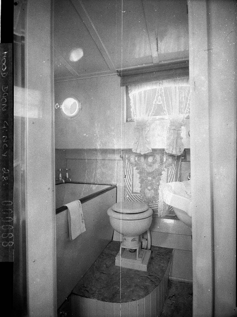 Interior of cabin cruiser Leisurlea the bathroom and toilet (1937)