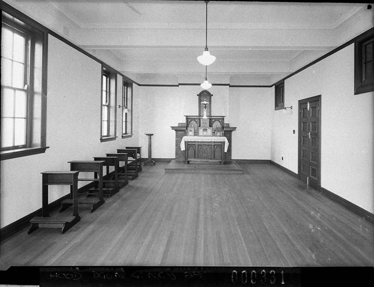 Interior of unidentified small chapel (1937)