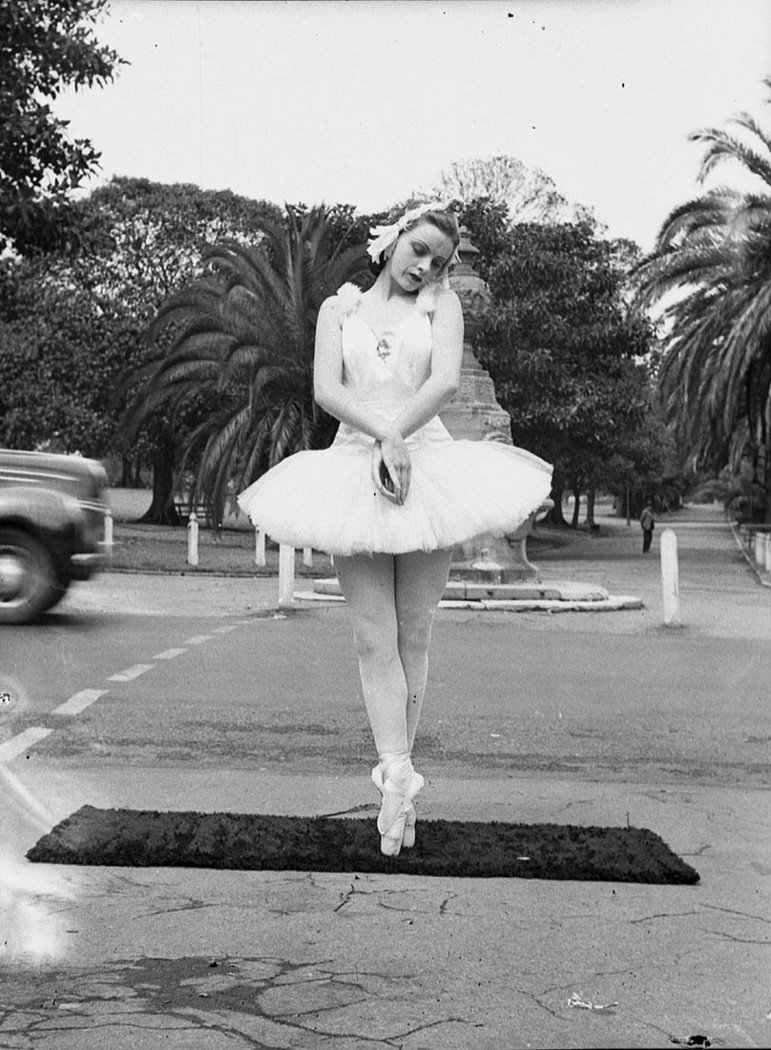 JC Williamson dancers (1941)