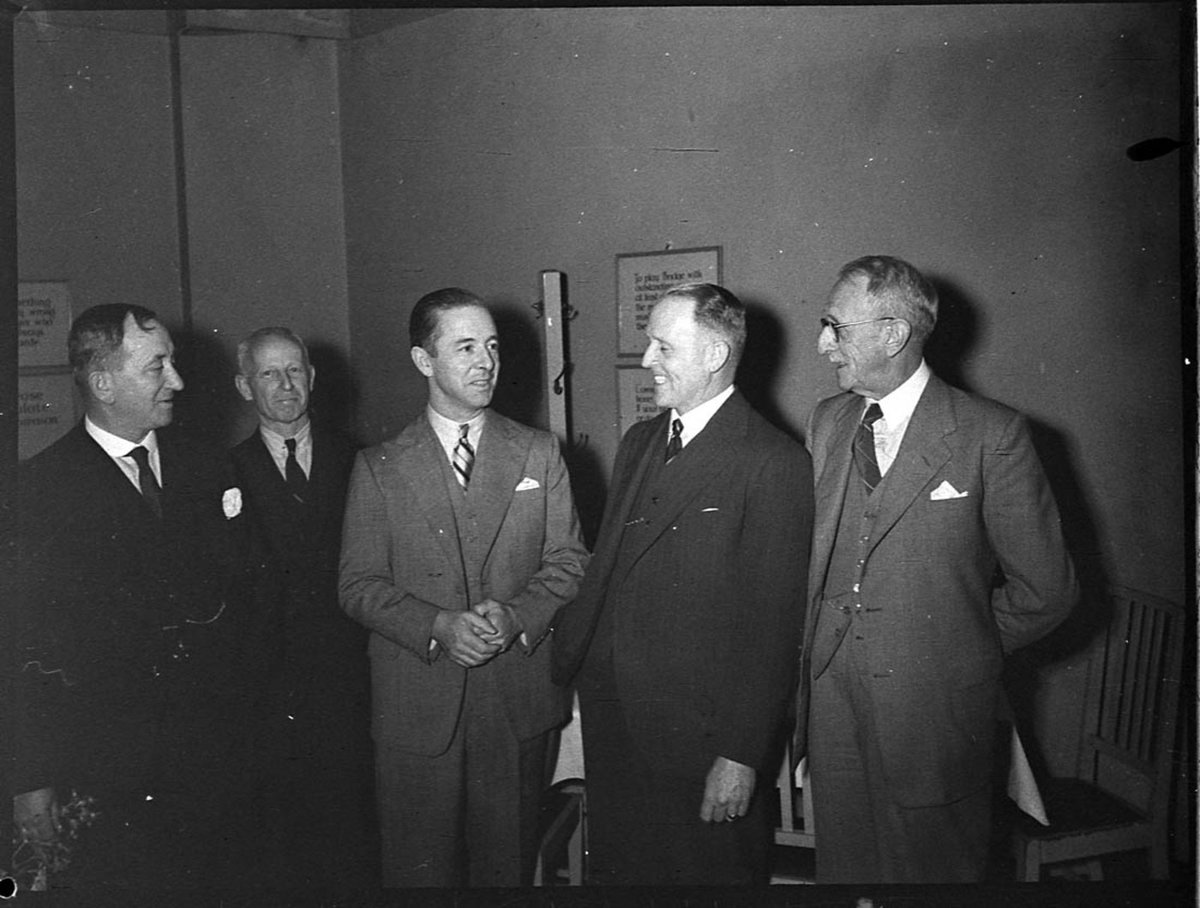 Judge and Mrs Stewart Pettys Hotel raider victims, Sydney city centre (1941)