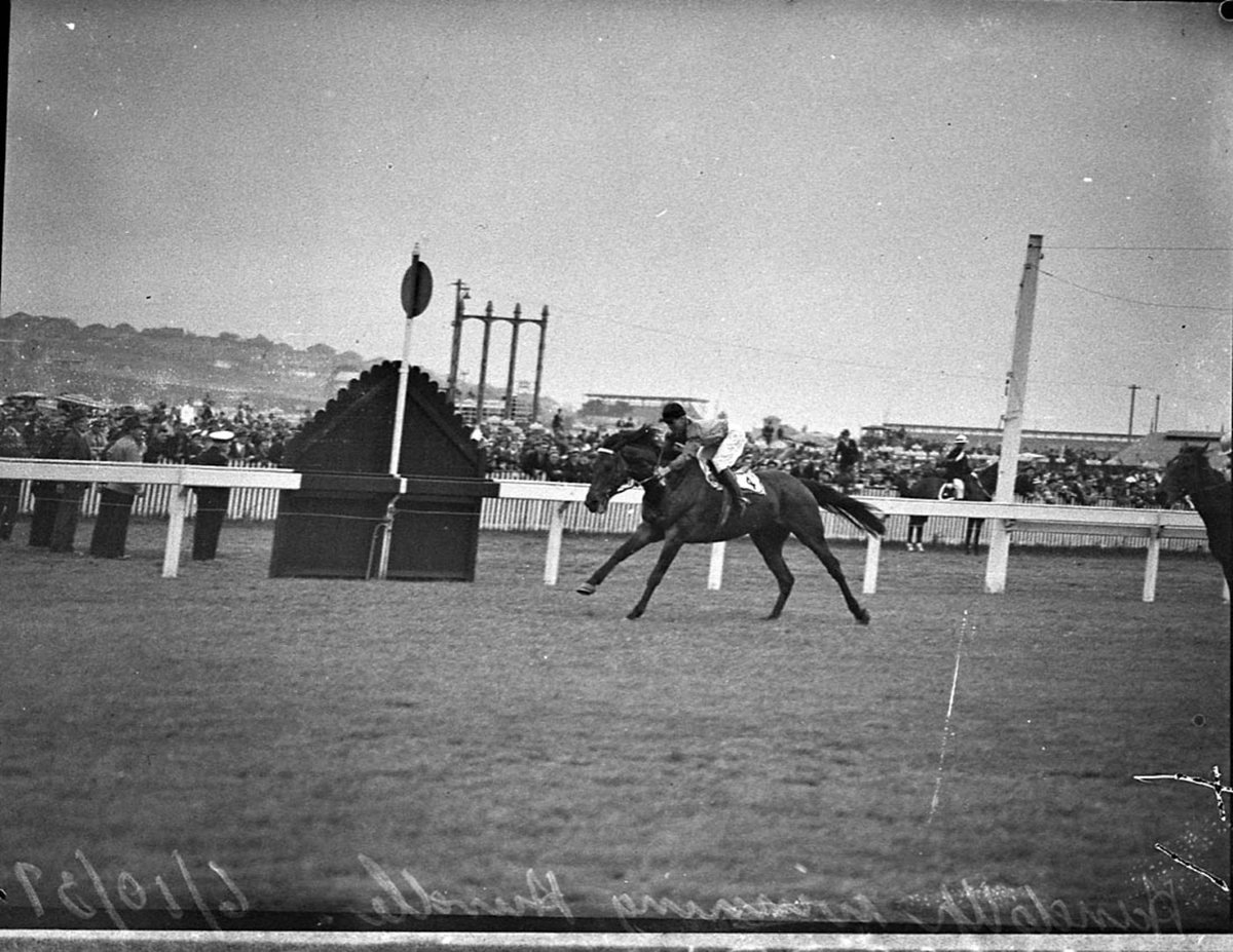 Ladies Day (1937)