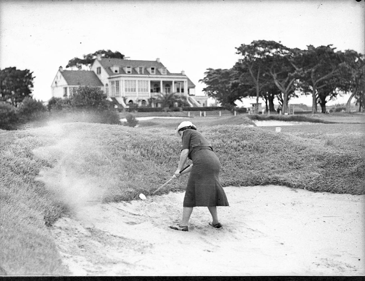 Ladies golf (1938)