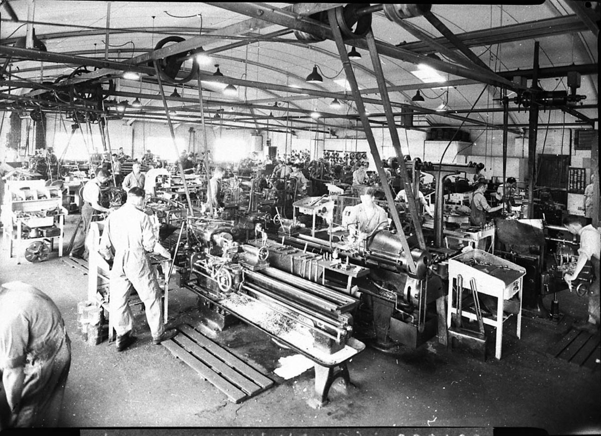 Large engineering works showing turret and other automatic lathes and turners, Chippendale (1944)