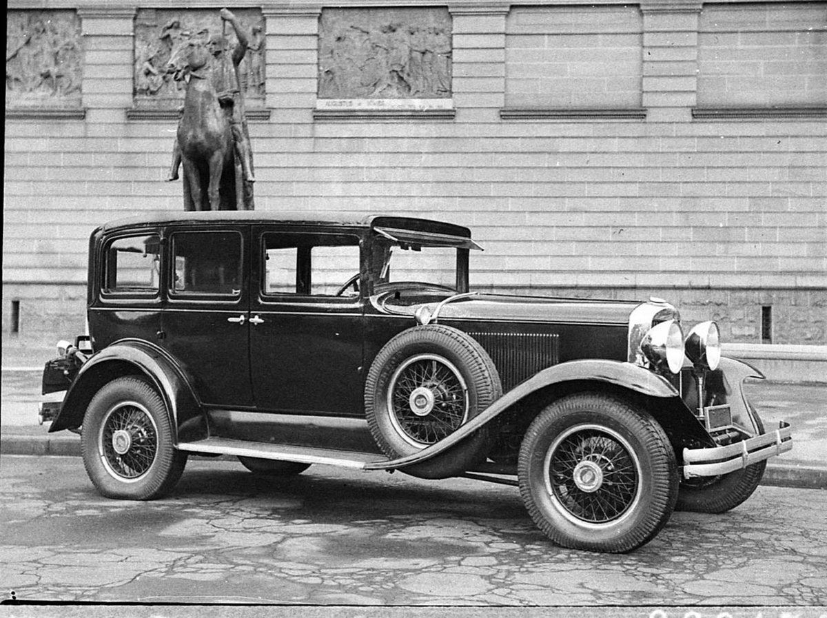 Liberty Motors taken for Telegraph classified ads (1937)
