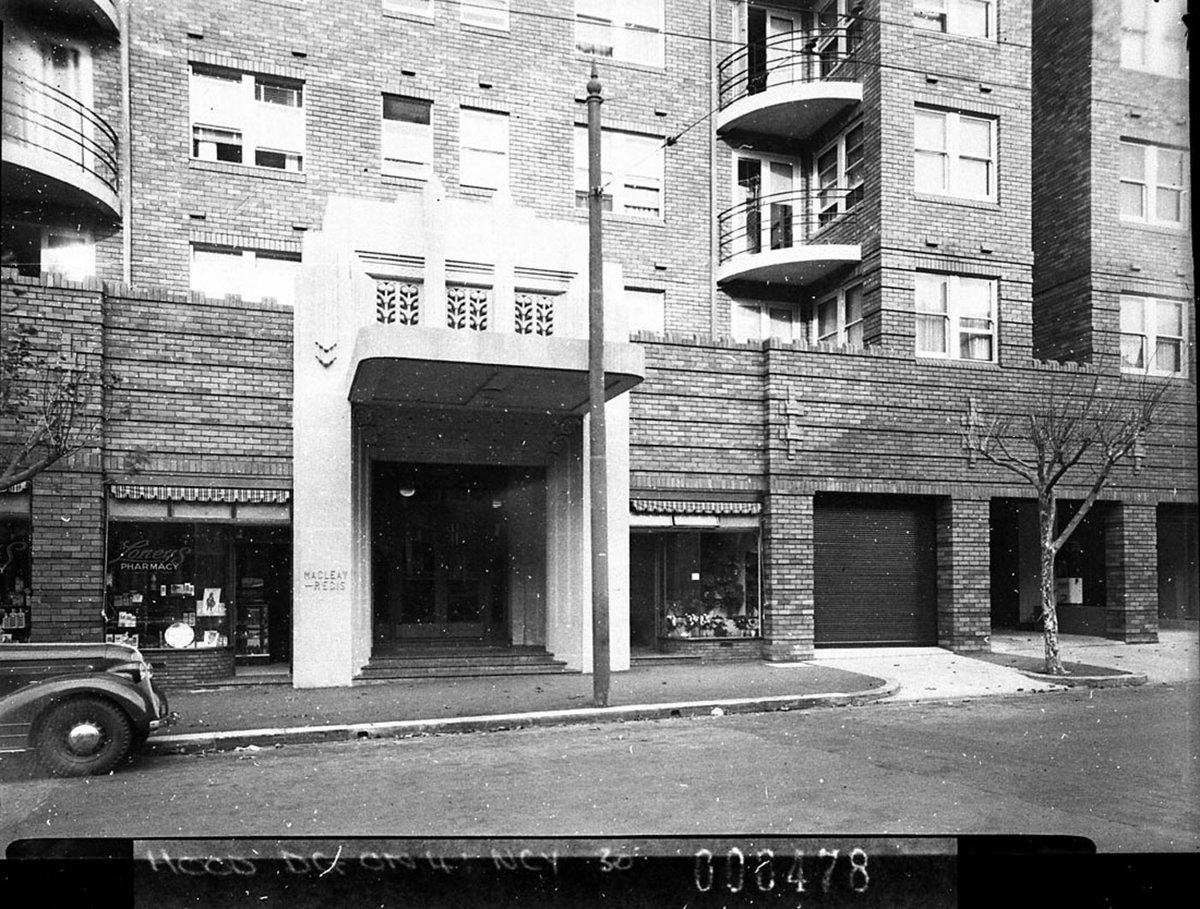 Main entrance Macleay Regis flats taken for Mr Christmas, Potts Point (1939)