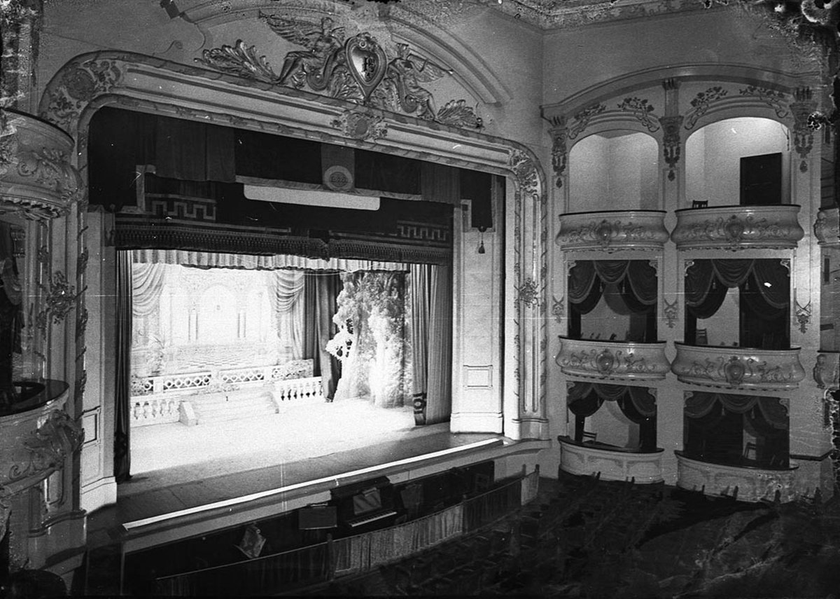 Majestic Theatre Newtown (c. 1938)