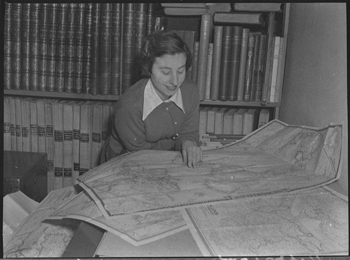 Maps at library (1955)