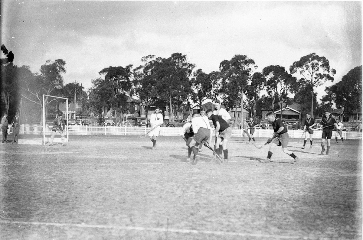 Mens hockey unidentified (1930s)