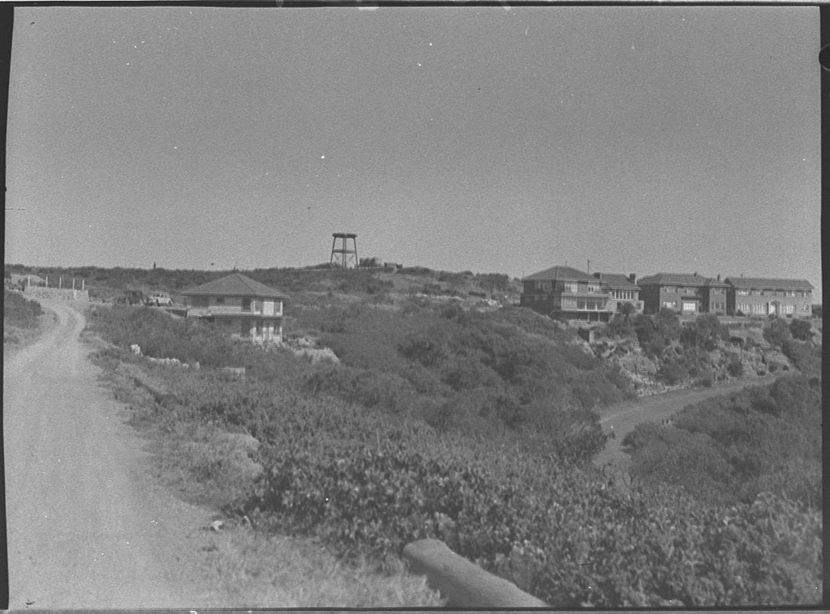 Merewether water tank (1955)