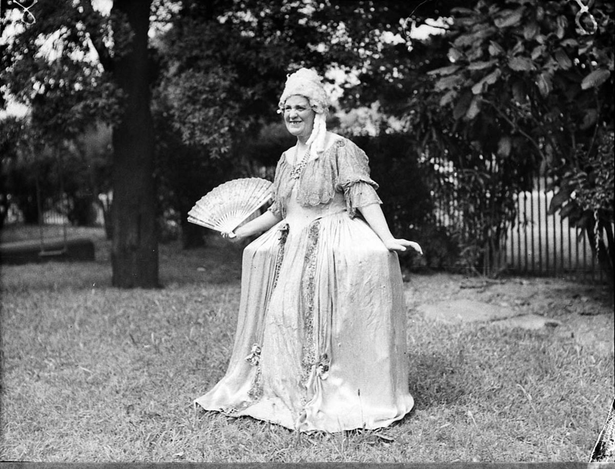 Miss Mullydu Conservatorium, Sydney city centre (1944)