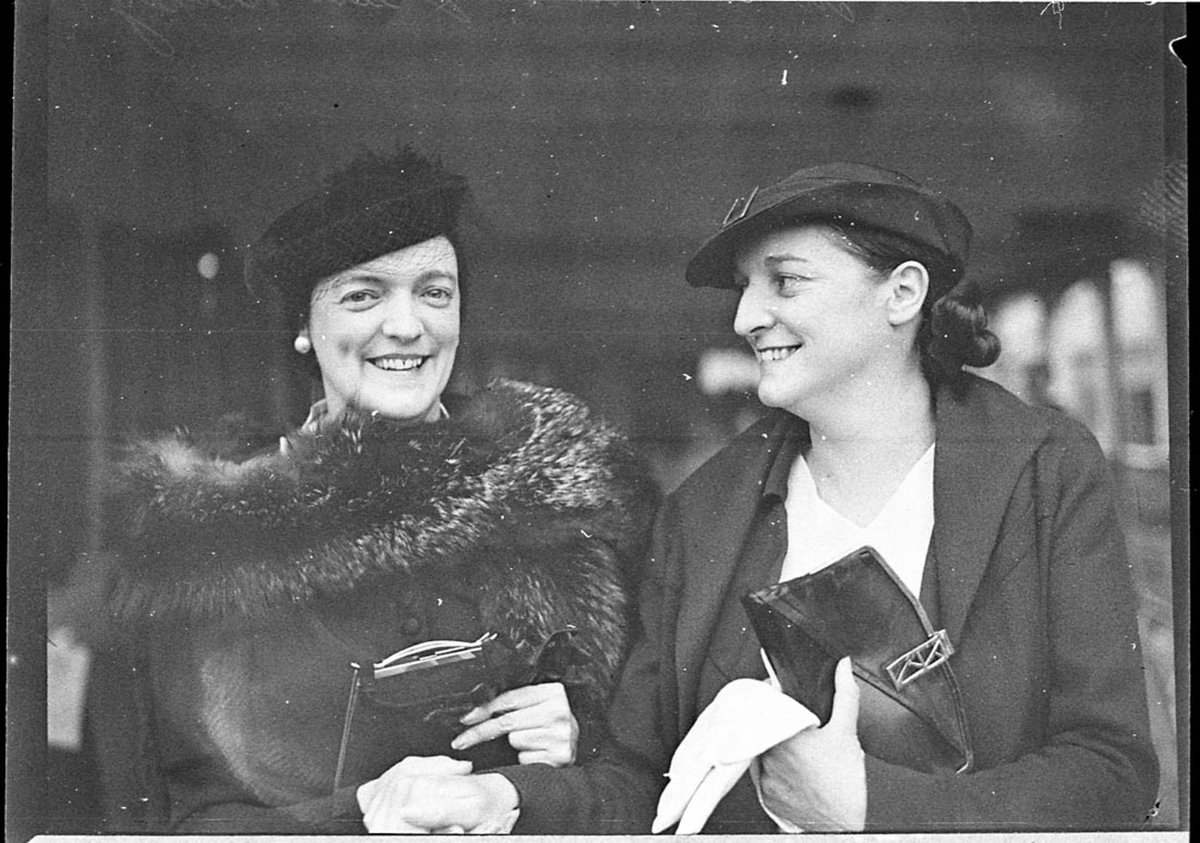Misses Frances and Tess Scully on Moldavia, by Sam Hood (1937)
