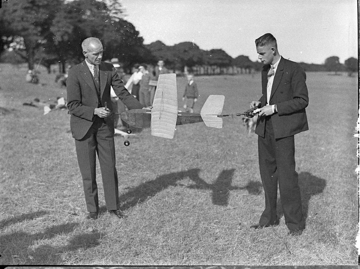 Model aeroplane (1935)