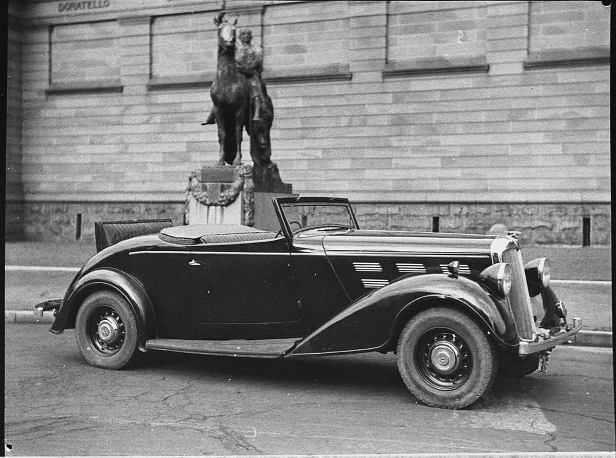 Morris open twodoor tourer taken for Liberty Motors (1937)