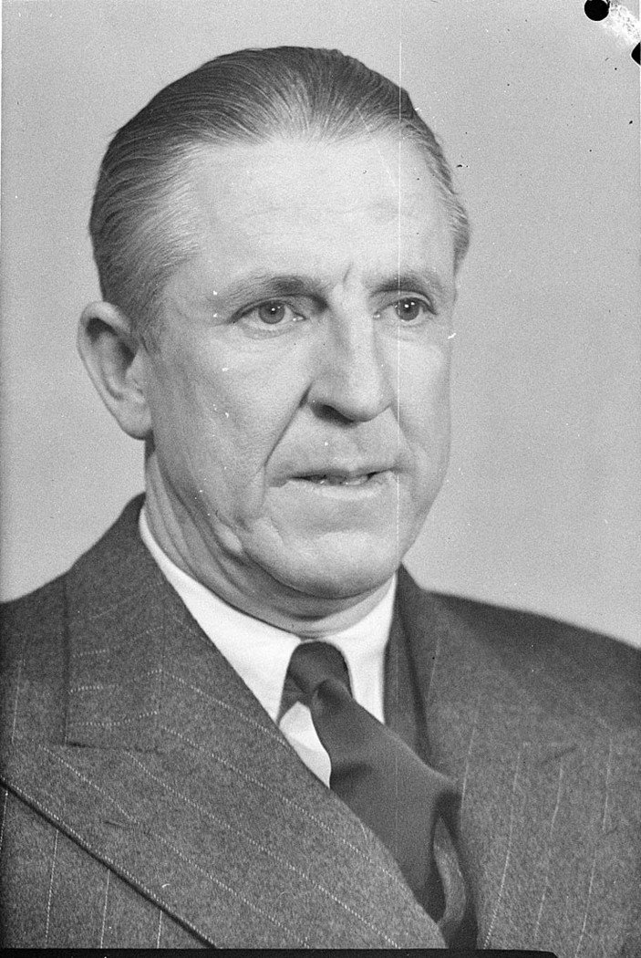 Mr Becker (1950)