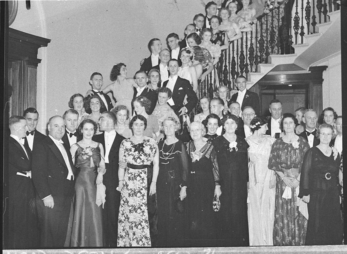 Mr Rigby 21st birthday Elizabeth Bay House, Potts Point (1937)
