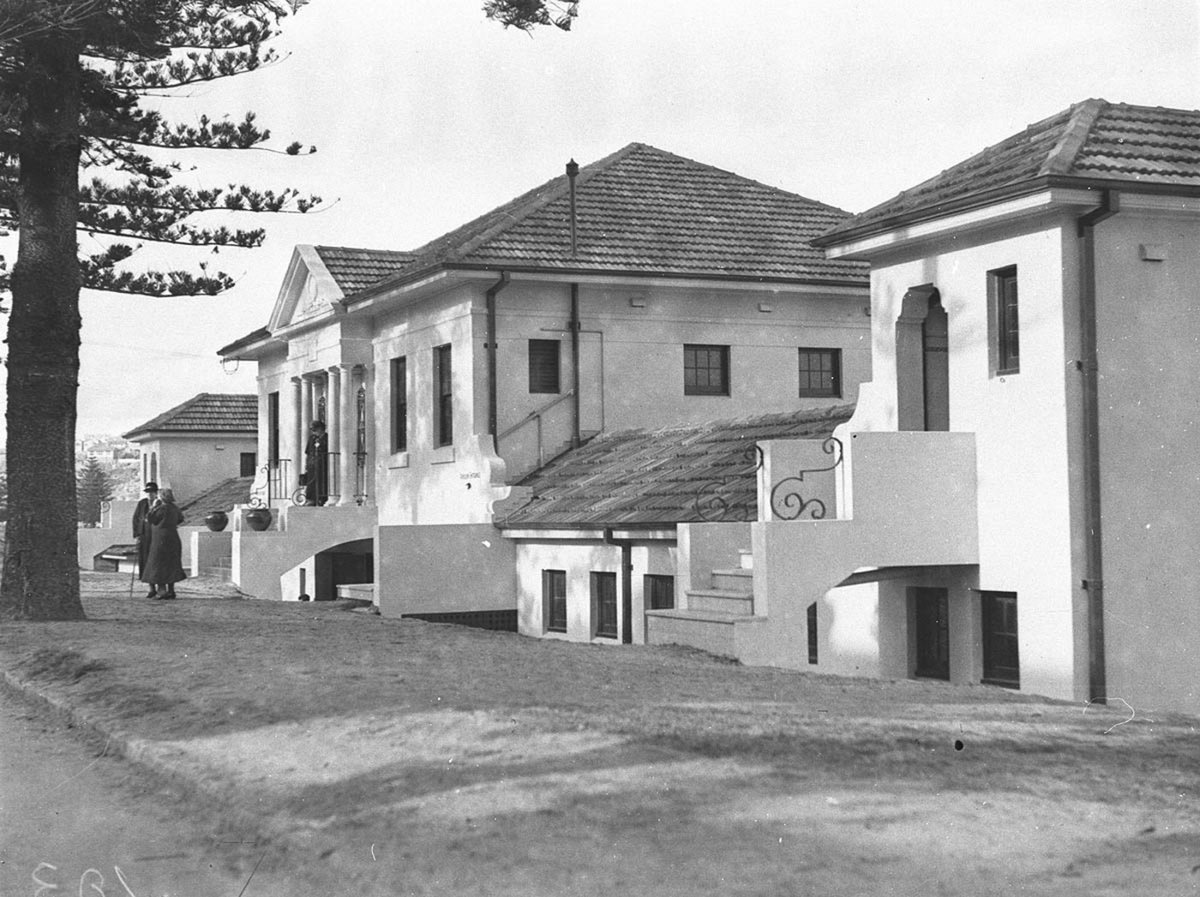 New surf club and changing sheds North Steyne Manly (1934)