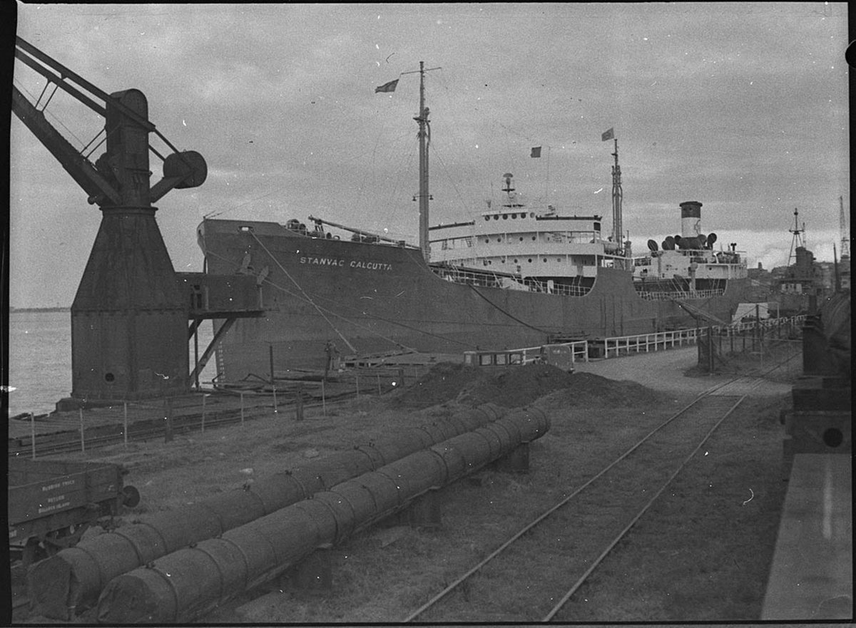 New wharves (1954)