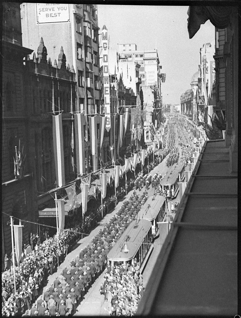 New Zealand contingent at 1938 Anzac Day commemoration, on George Street, Sydney, Sydney city centre