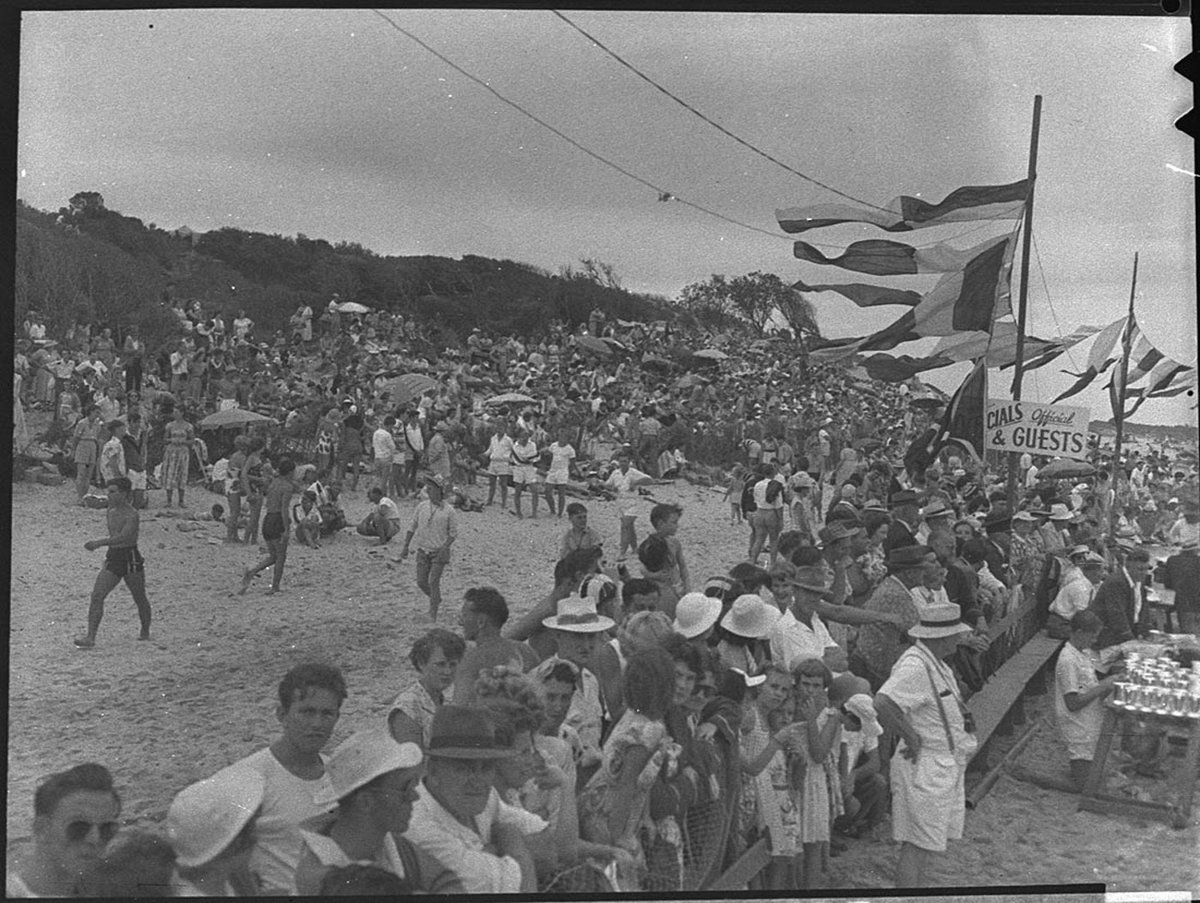 NSW Surf Life Saving Association championships Caves Beach (1953)