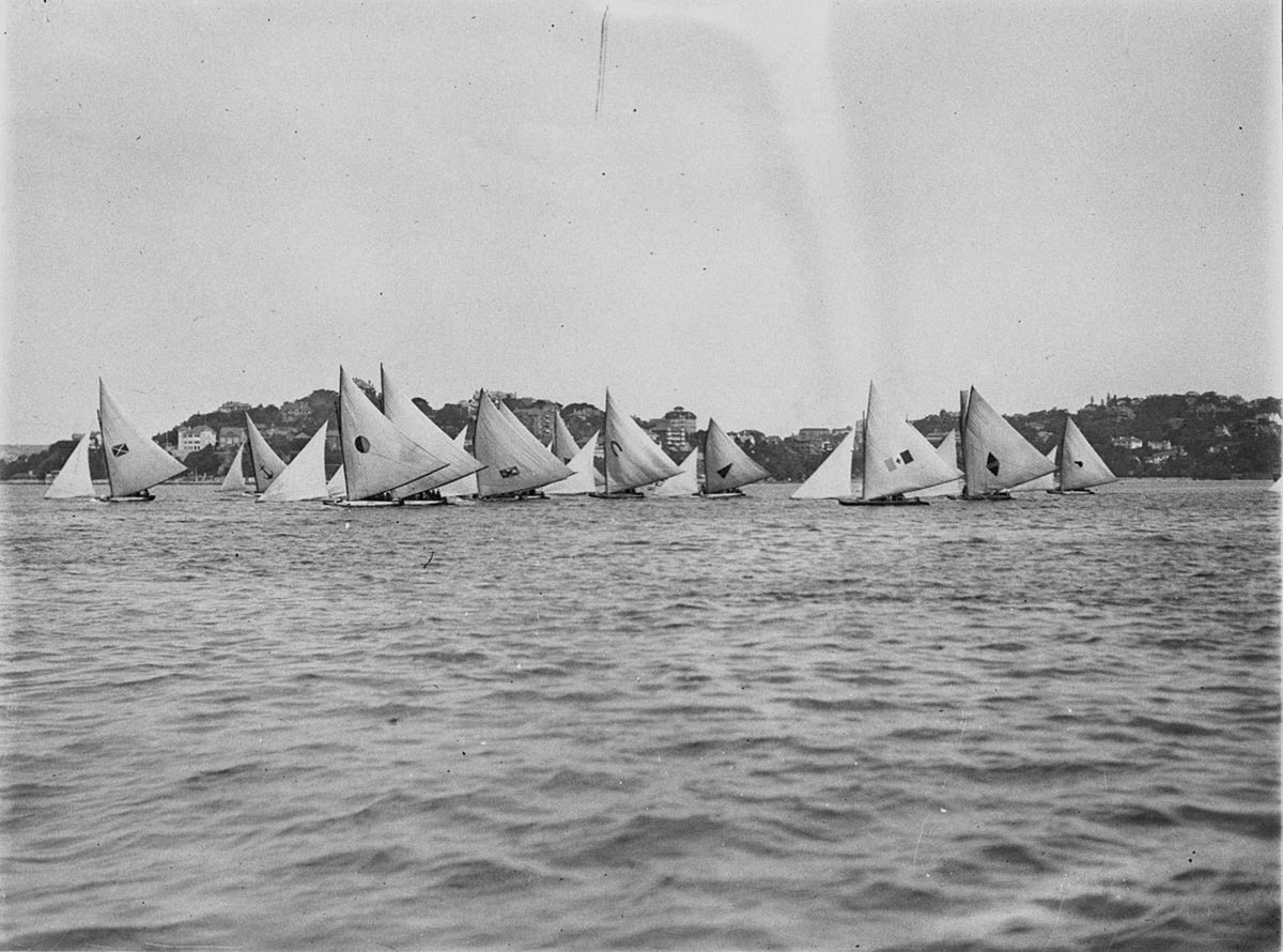 On windward tack (1930s)
