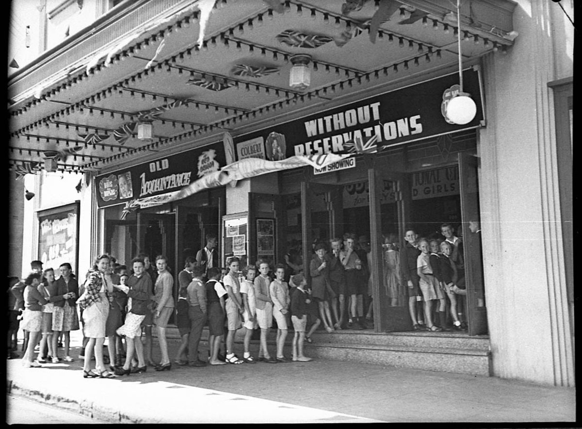 Opening Rockdale Odeon (1947)