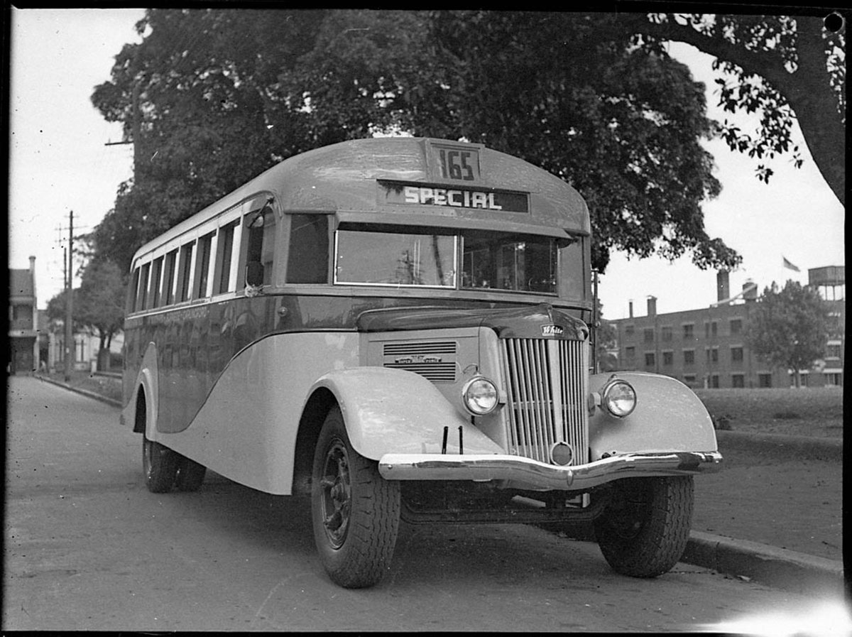 ParramattaPennant Hills via North POBurnsideCarlingford White bus Properts Body Works (1945)