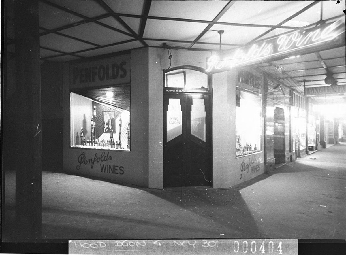 Penfolds Wines display in shop windows of Norman W Beardmores saloon, 1939