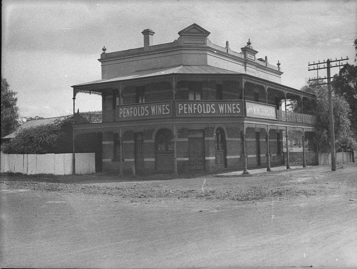 Penfolds Wines sign on Imperial Hotel Rooty Hill, 1939