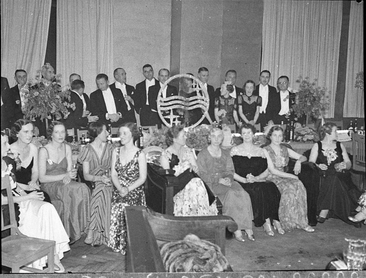 Philips Lamps staff ball (1937)