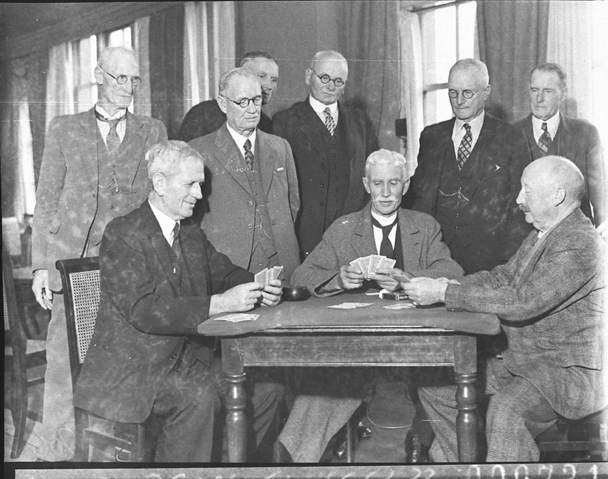 Police card party (1935)
