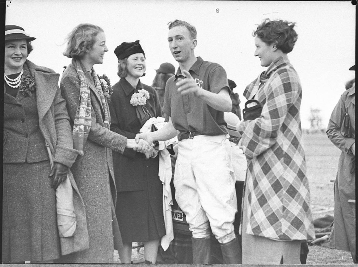 Polo at Kyeemagh (1937)