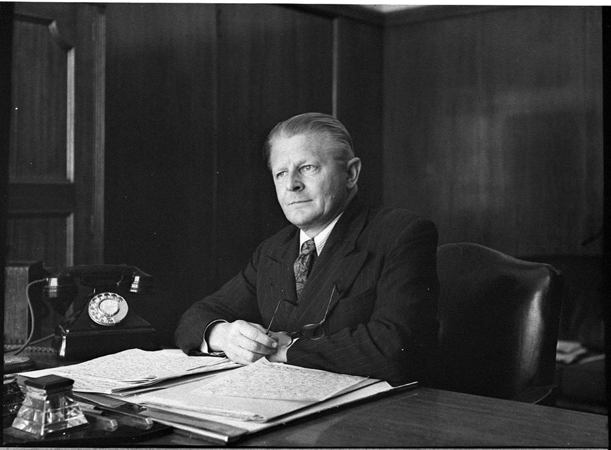 Portrait of Teachers Federation official (1946)