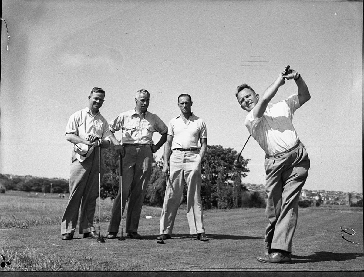 Printers golf at Manly (1937)