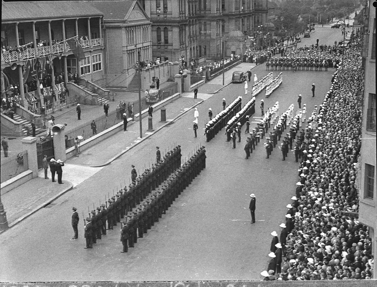Proclamation of King George VI at Parliament House, Sydney city centre (1936)