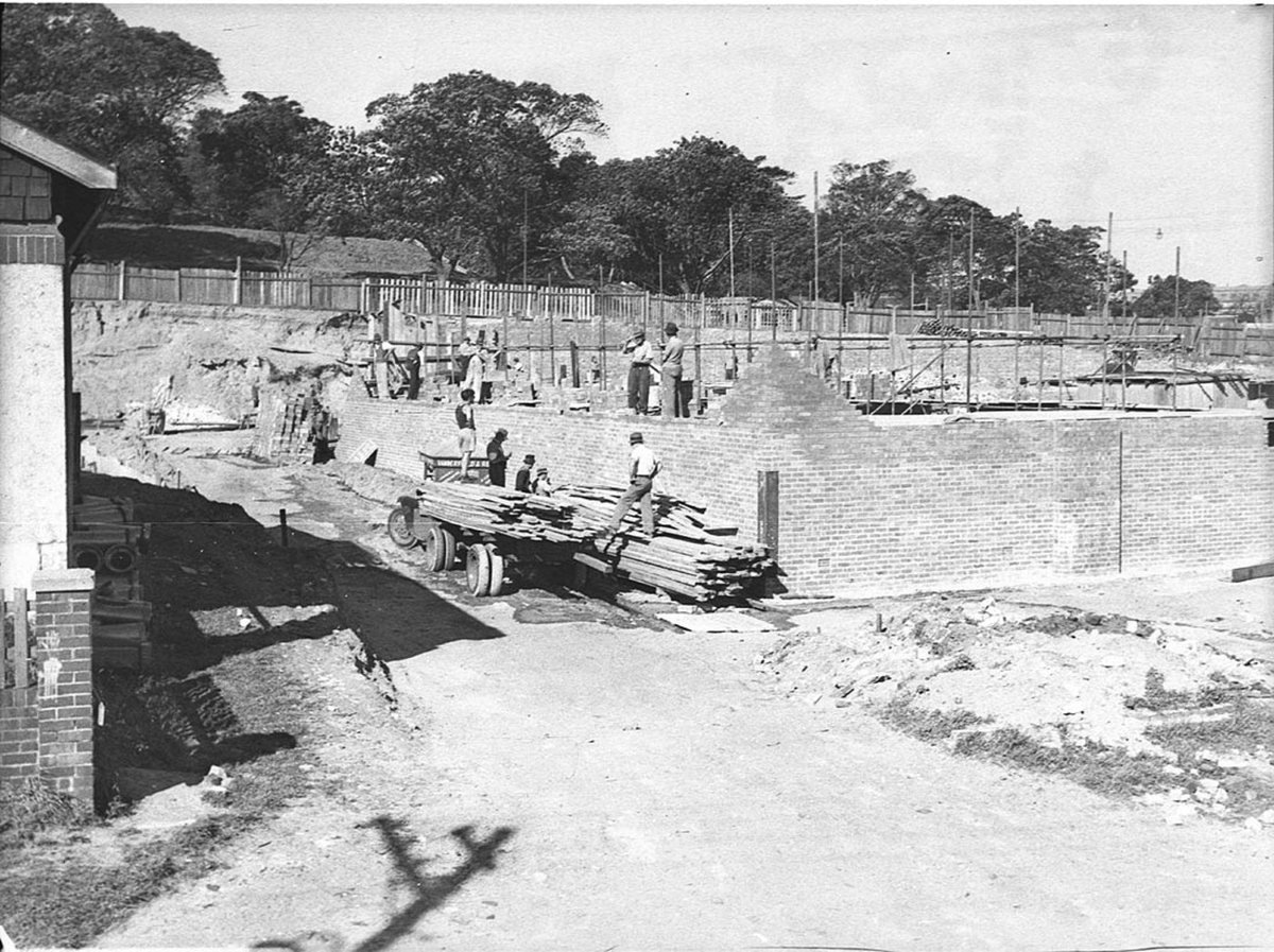 Progress in building Cahills property (1943)