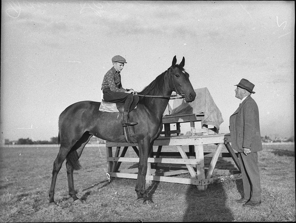 Randwick trainers and horses (1940s)