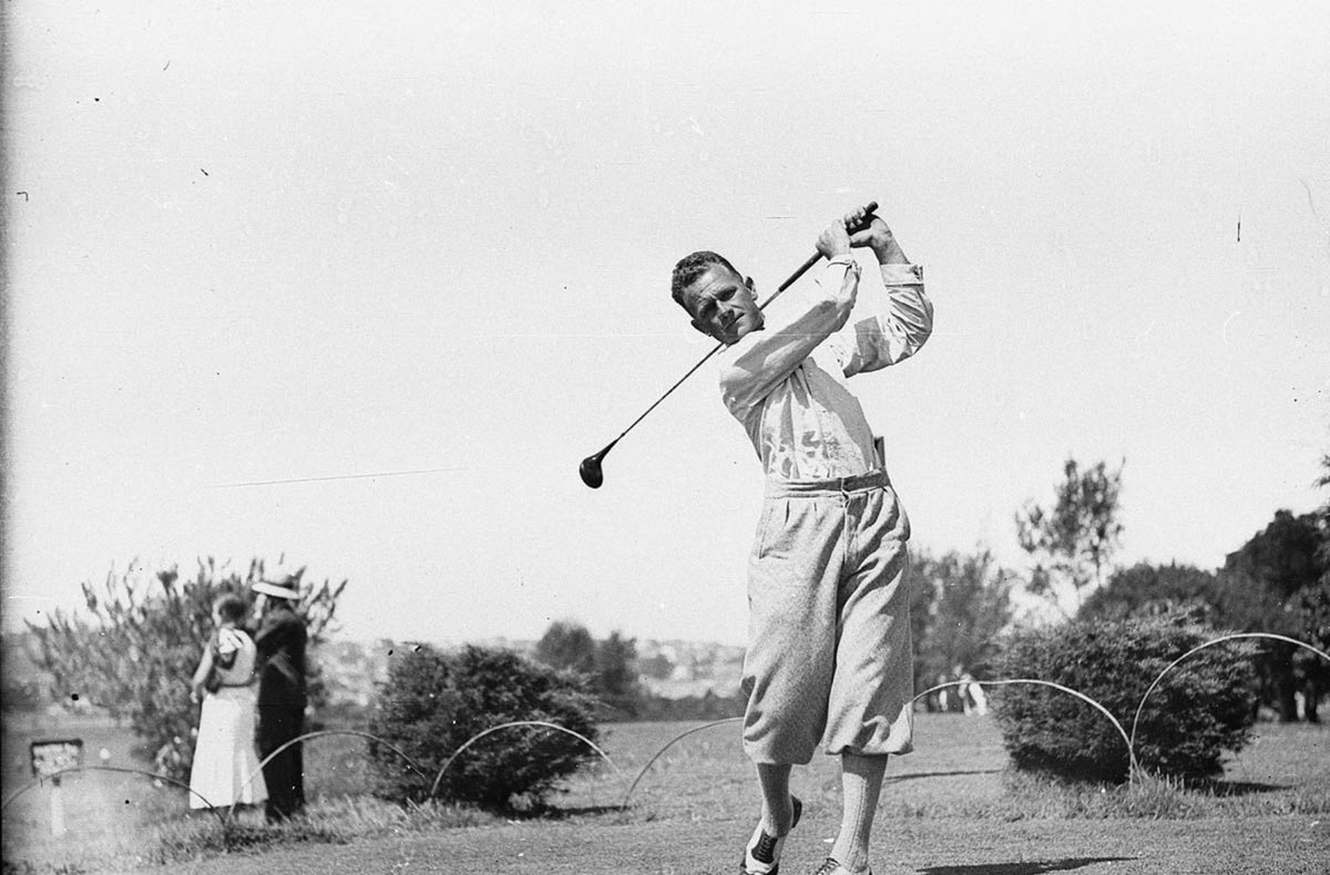 Ray Bolger driving off (1930s)