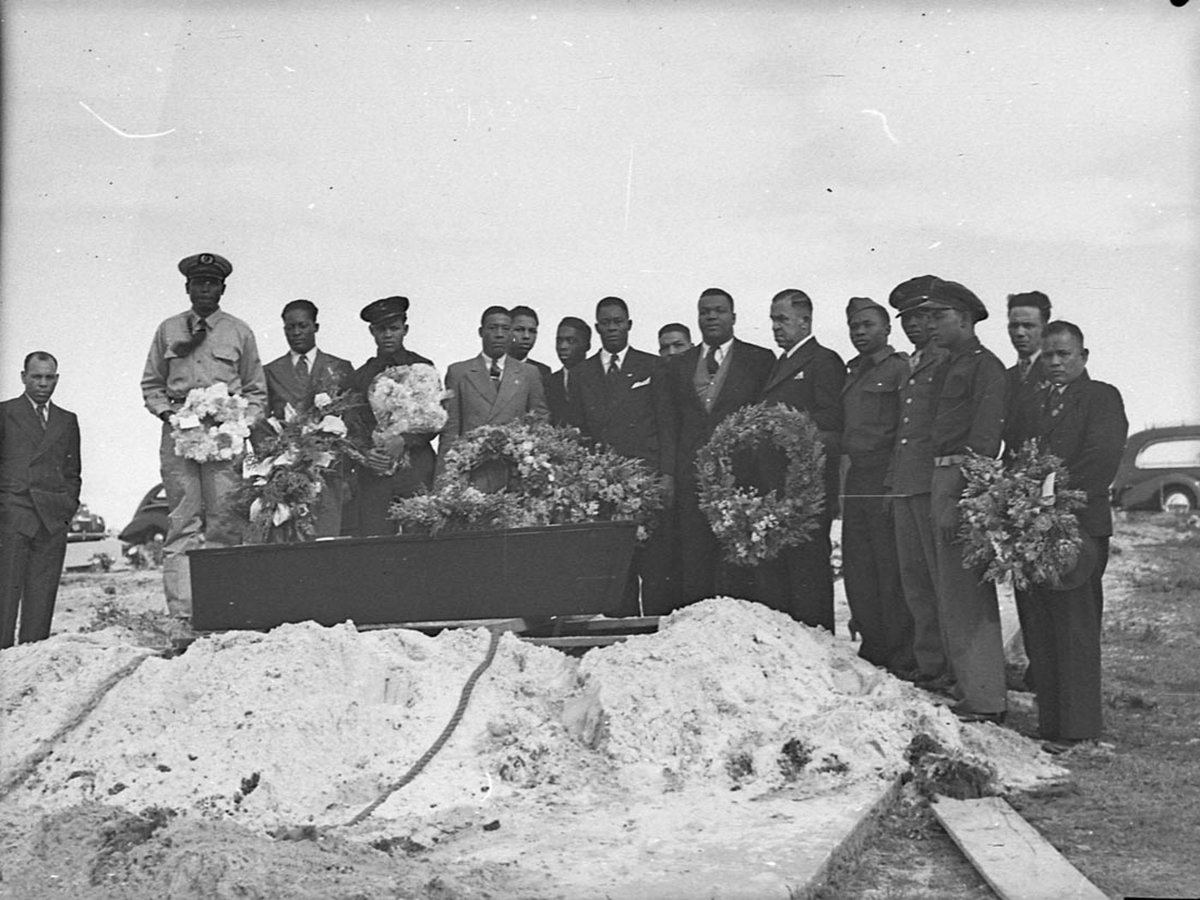 Royal Dutch Packet Co funeral (1945)