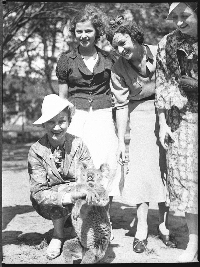 Russian Ballet at Zoo taken for JC Williamson Ltd (1937)