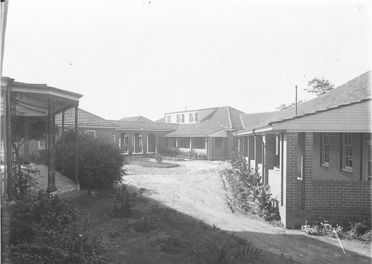 Ryde District Soldiers Memorial Hospital est 1934 (1930s)