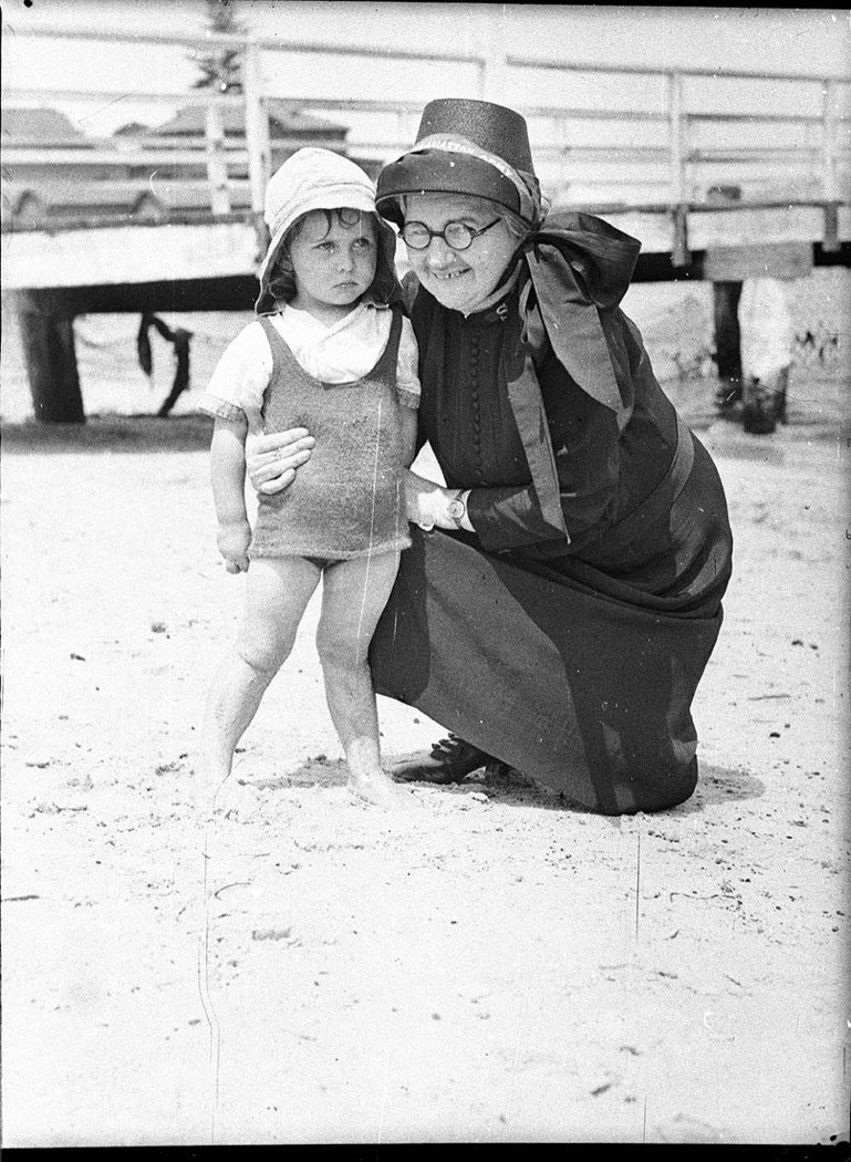 Salvation Army picnic Clifton Gardens, Mosman (1936)