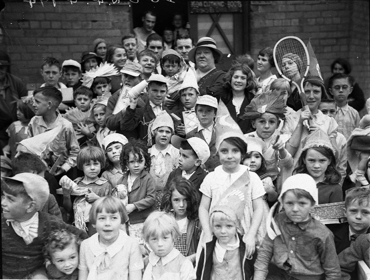 Santa Claus visits the children at Unity Hall Paddington (c. 1934)