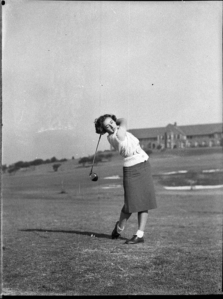 Schoolgirl Junior Title taken for Golf in Australia (1937)